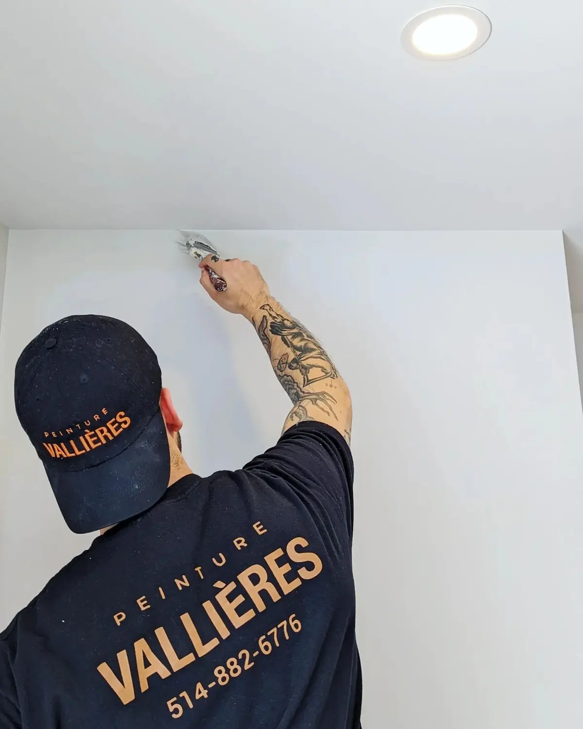 Clean painting finish completed by Peinture Vallières