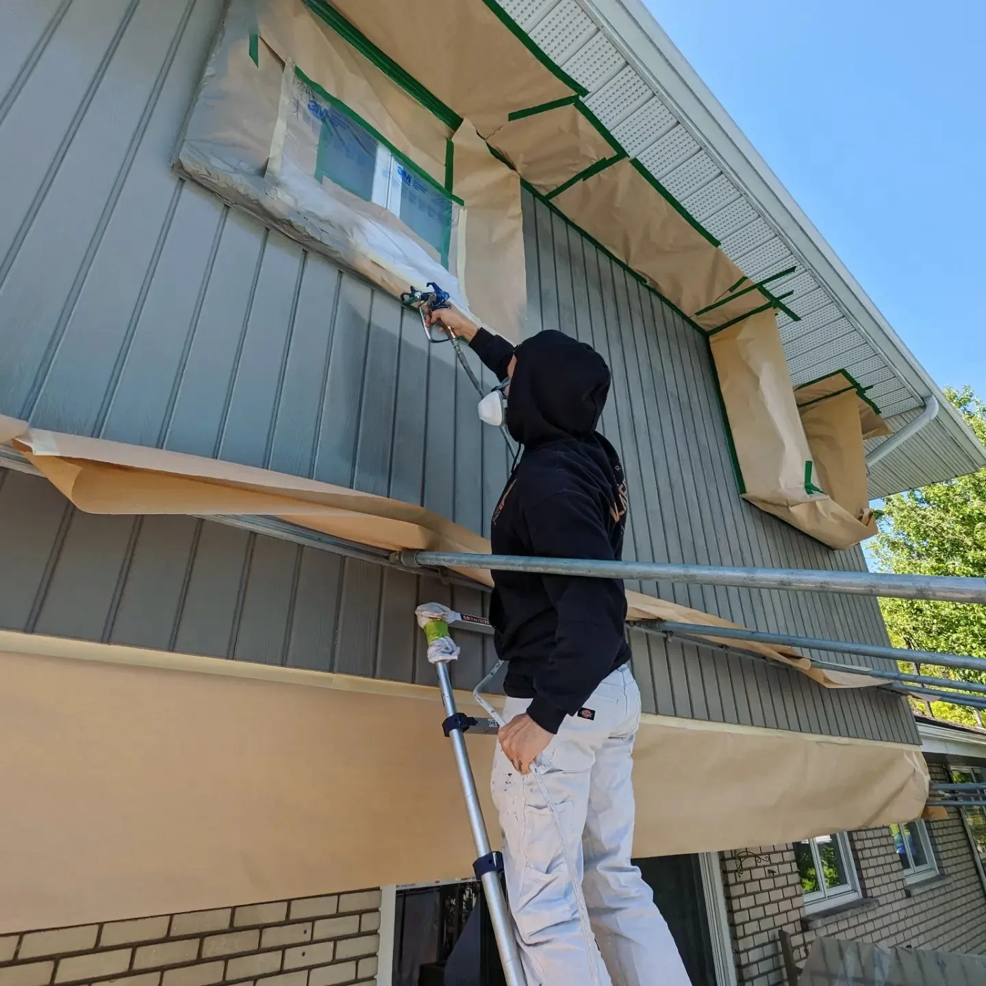 Exterior painting work completed by Peinture Vallières